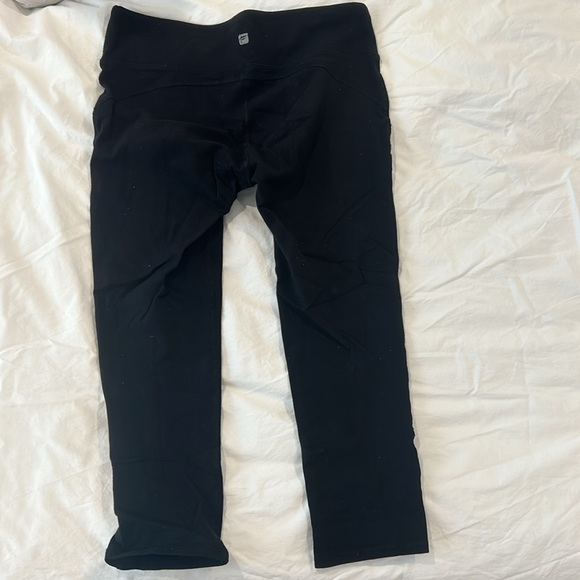 Fabletics leggings - Picture 2 of 2
